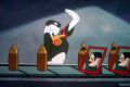 Donald chupando el culo a Hitler saludando al "Führer"